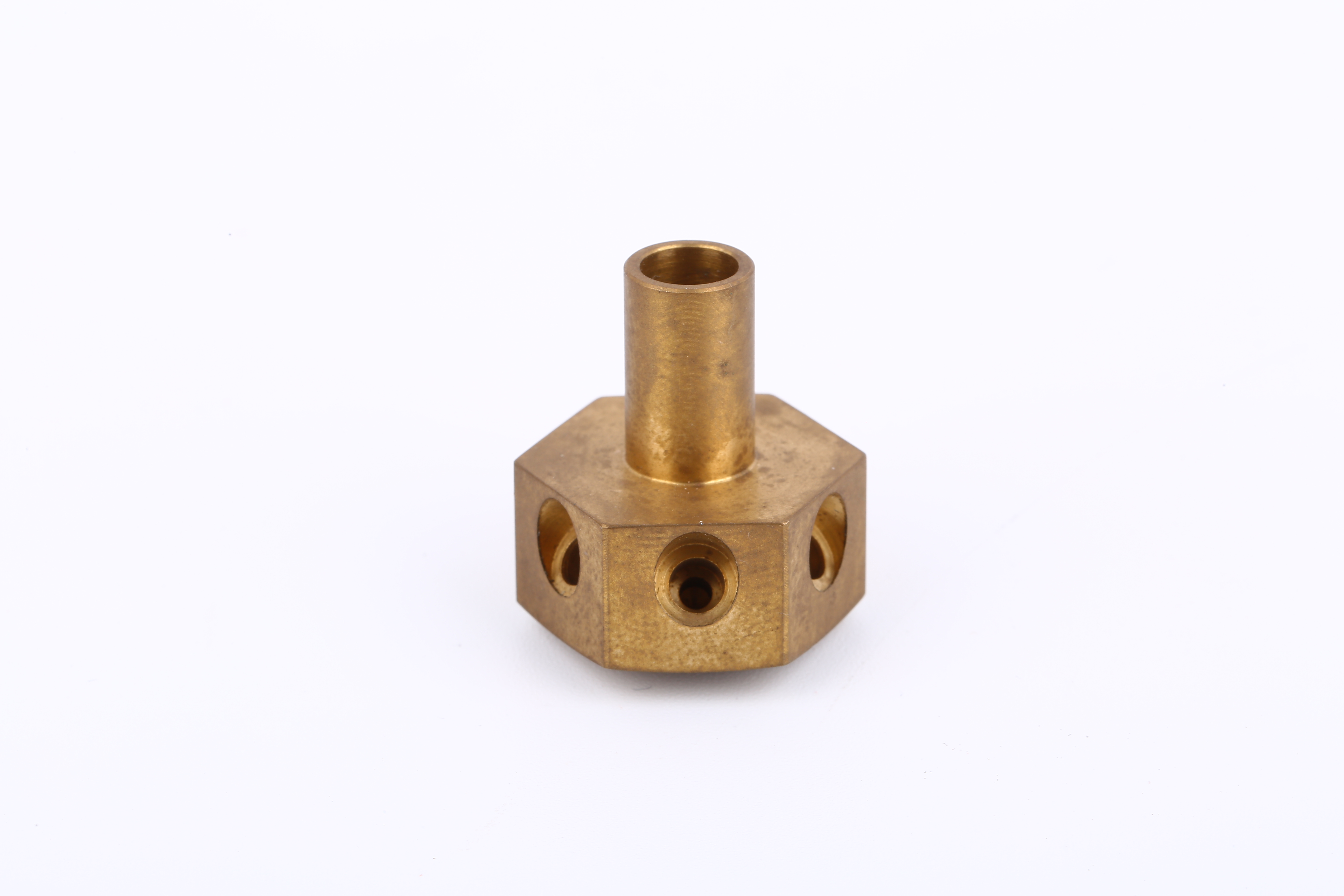 CNC數(shù)控機床主要加工什么產(chǎn)品